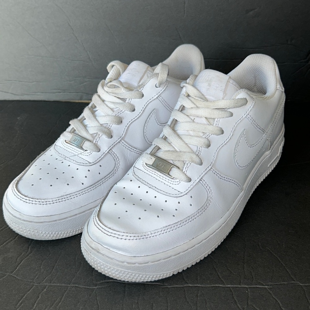 Nike Air Force 1’s size 6.5 youth